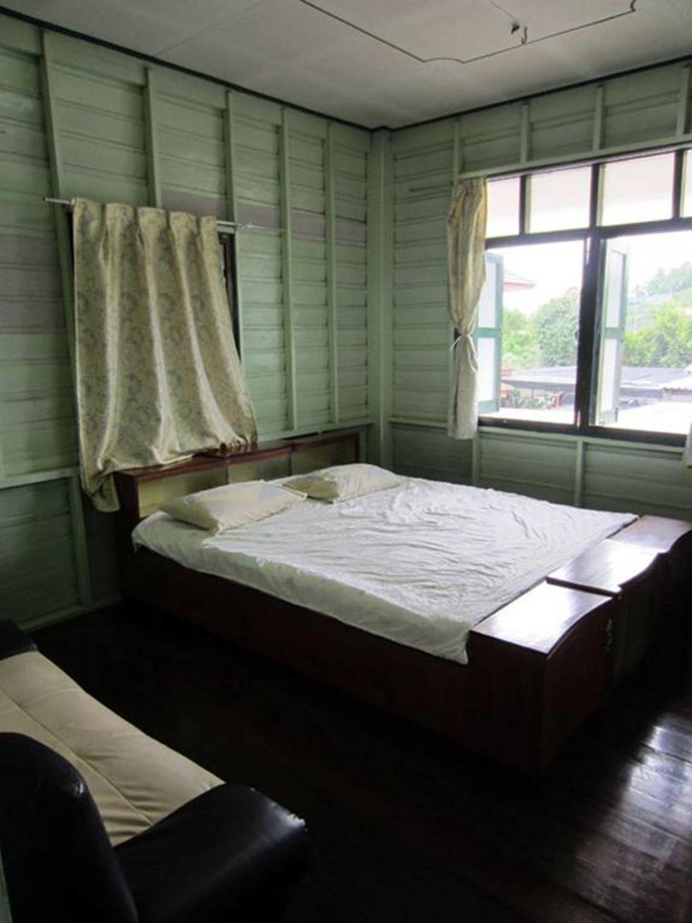San Sook Place Phra Nakhon Si Ayutthaya Ngoại thất bức ảnh